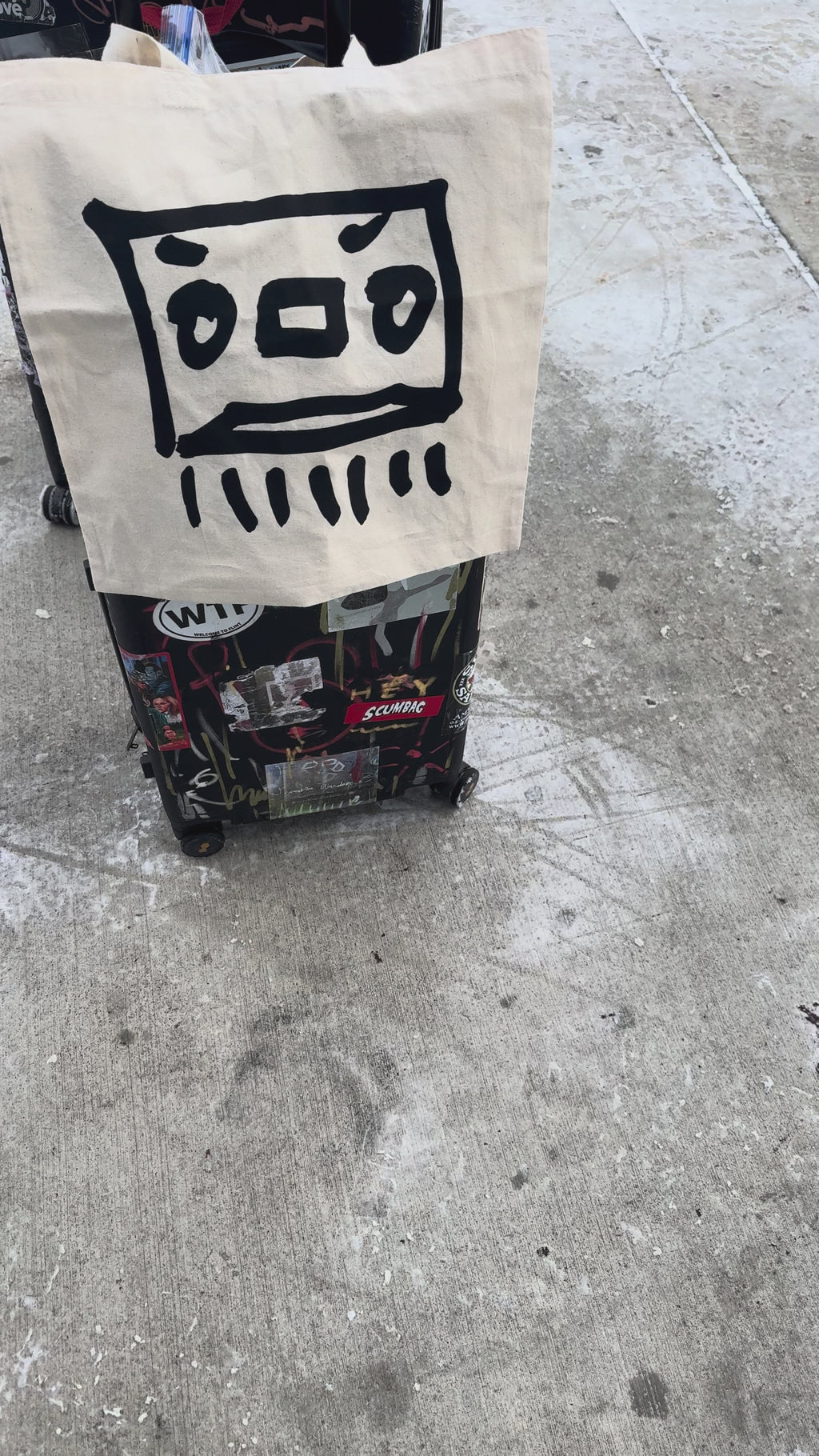 "illy tape" TOTE